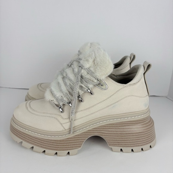 Michael Kors Shiloh Faux Fur Nubuck Platform Boots Size 8.5M (With Box) - Picture 4 of 16